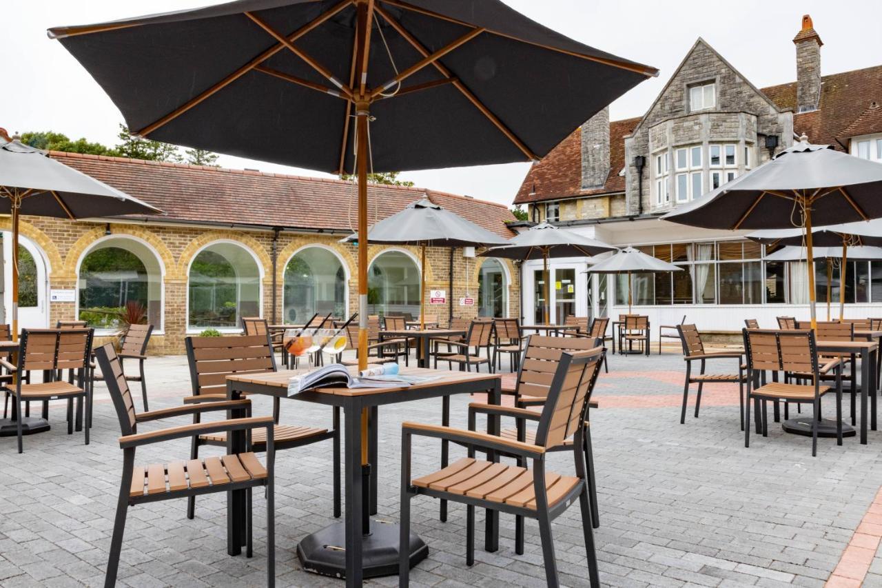 The Broadway Park Hotel Sandown Exteriör bild
