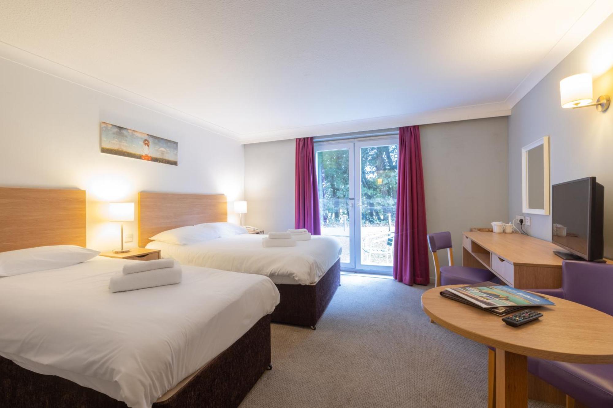 The Broadway Park Hotel Sandown Exteriör bild