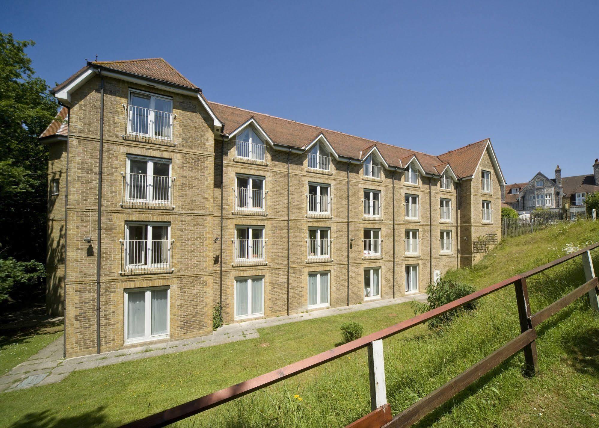 The Broadway Park Hotel Sandown Exteriör bild